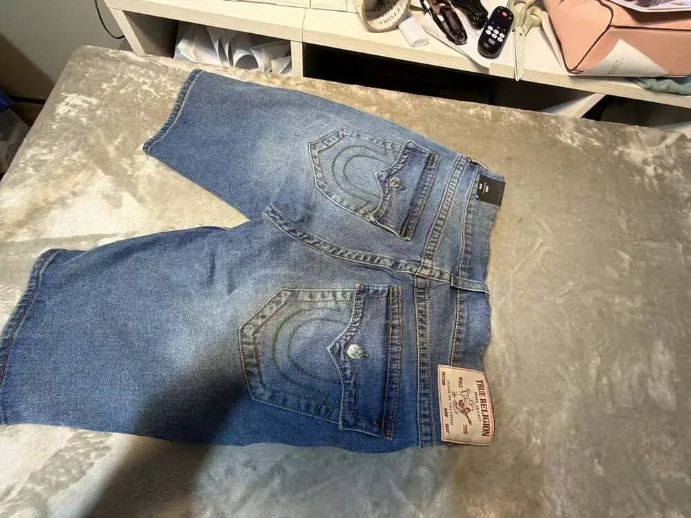 True Religion Rocco Relaxed Skinny Denim Shorts Size 32